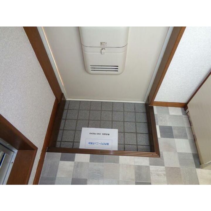 神奈川県座間市相模が丘5(アパート)の賃貸物件の玄関