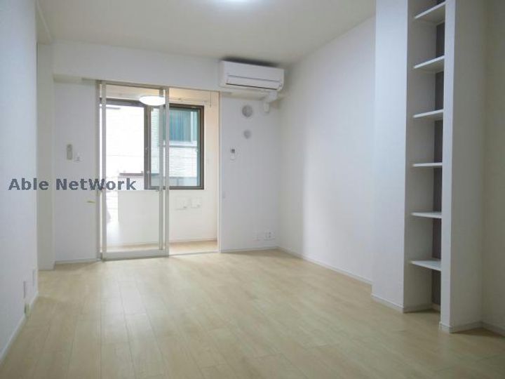 愛知県名古屋市緑区鳴子町2(アパート)の賃貸物件の居間