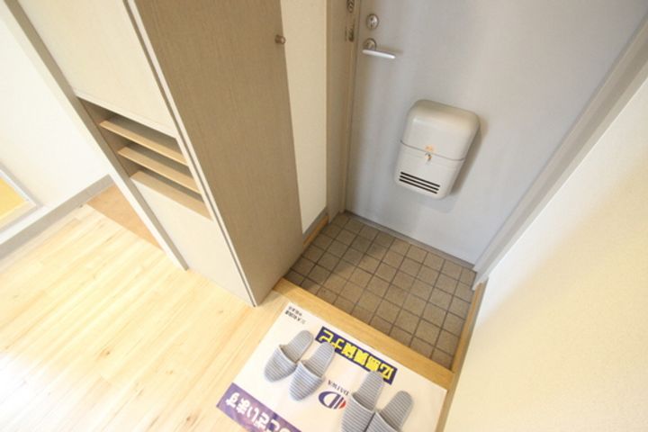 プロスパーヤマモトの玄関