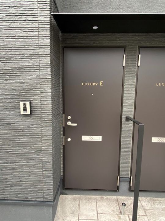 【ガレージハウス】inCELL木更津 THE Luxuryの玄関