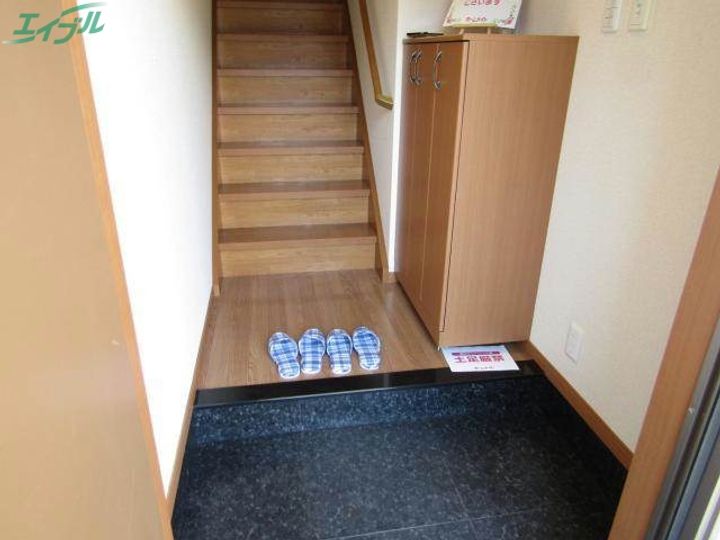 サンルーラルIIの玄関