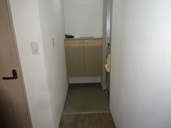 セジュールAの玄関