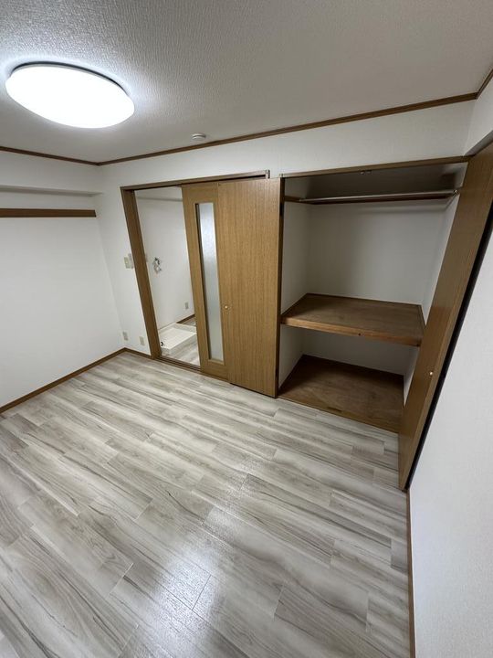 メゾン・ド・ソレイユ B棟の居間