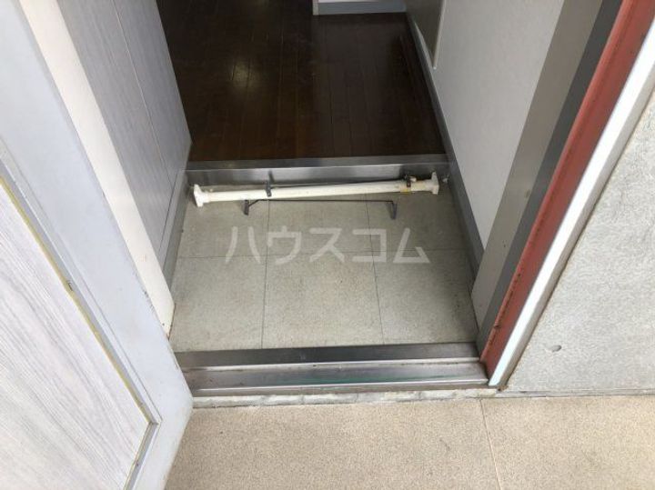 グレース成城 B棟の玄関