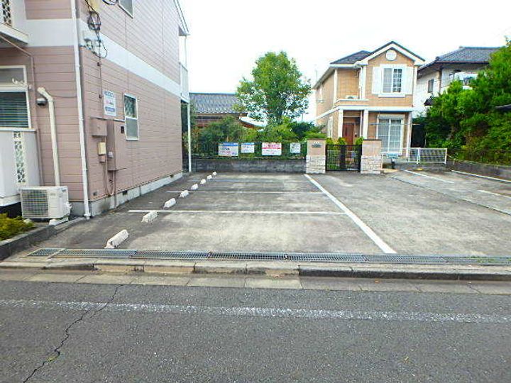 シャトルサカエの地図