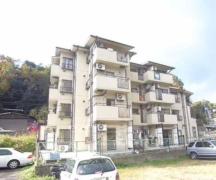 ライブコート二軒茶屋の外観