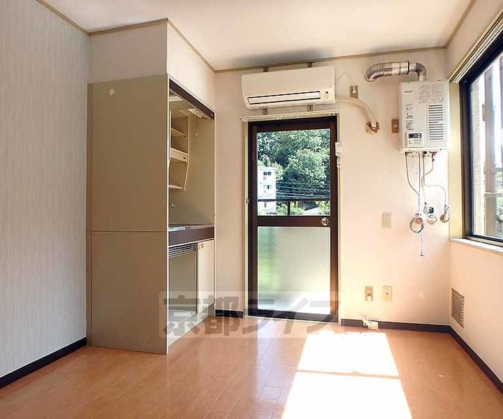 ライブコート二軒茶屋の居間