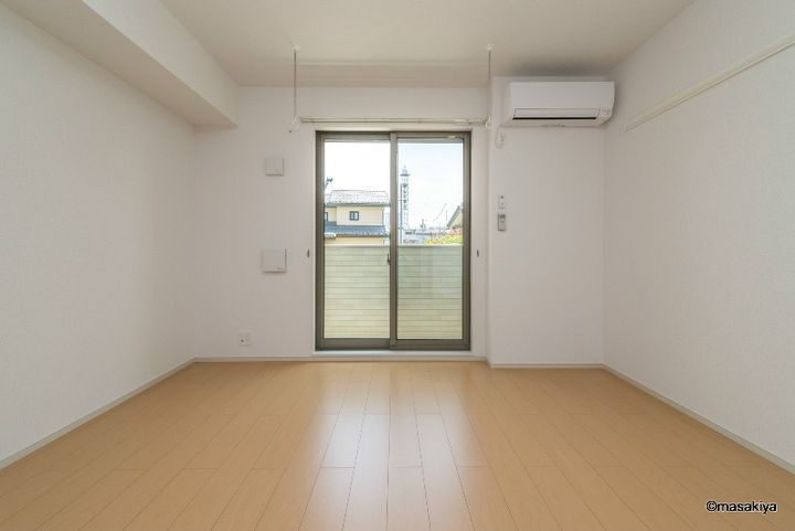 タッセルの居間