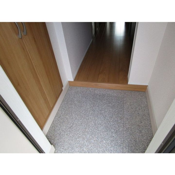 la vie bell I棟 (ラヴィベル)の玄関