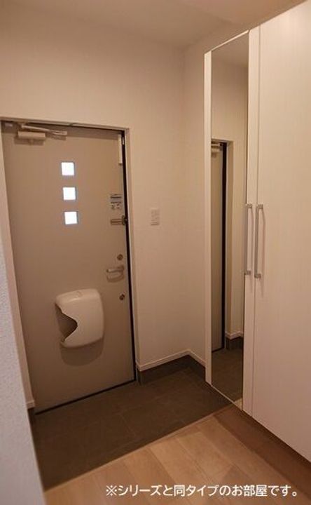 リヴィエール・ピリエIの玄関