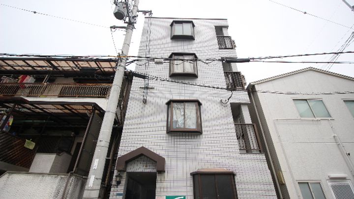 ツインウエストの外観