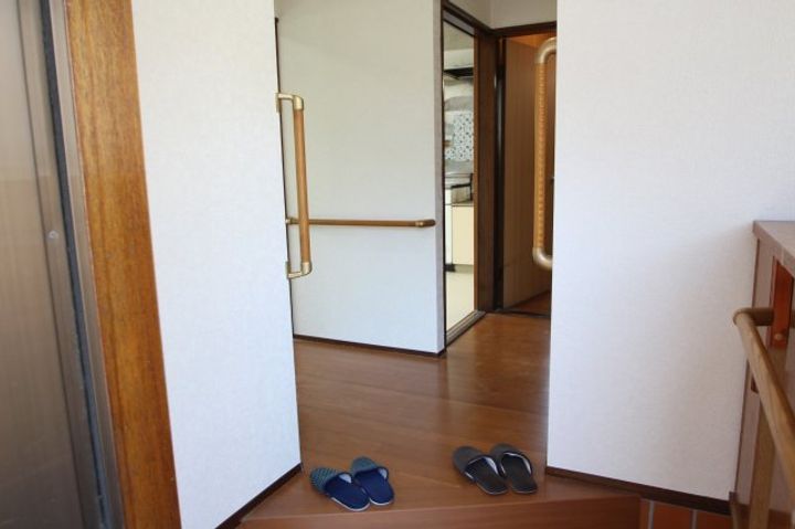 埼玉県入間郡毛呂山町前久保南1(一戸建)の賃貸物件の玄関