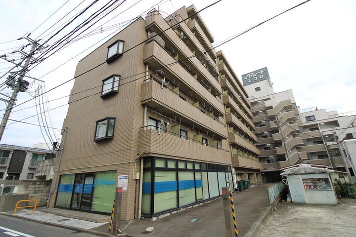 シャレード北仙台の外観