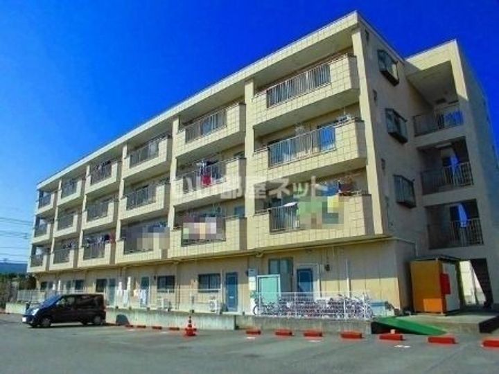 ニューマリッチ石川壱号館の外観