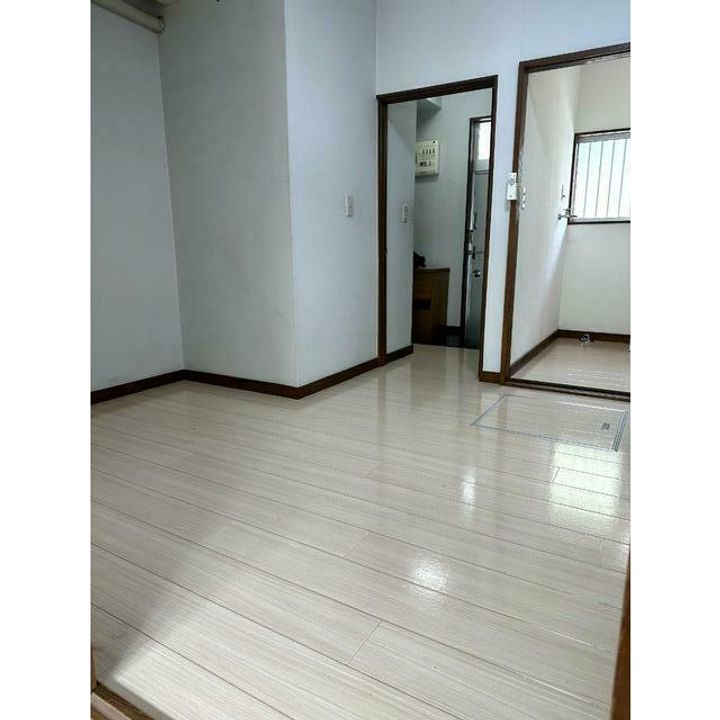 コーポ立野台の居間