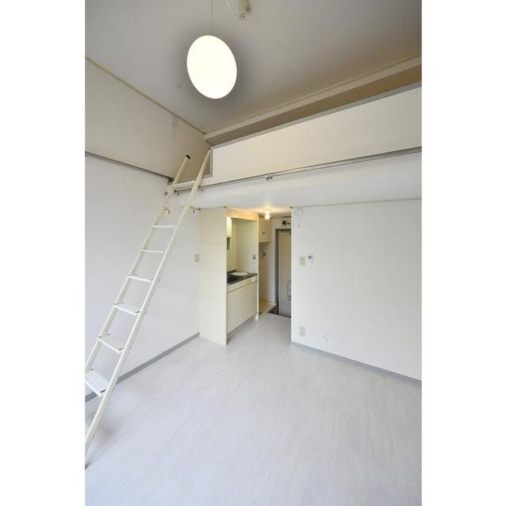 ウィル東府中1の居間
