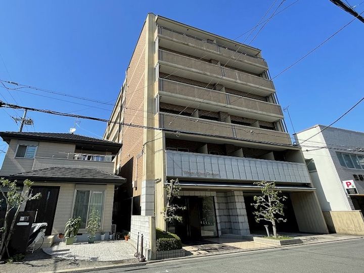 スワンズ京都大将軍の外観