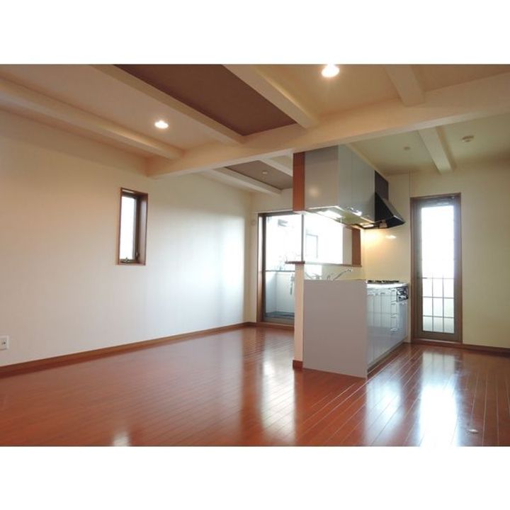 ルシオ藤井寺の居間