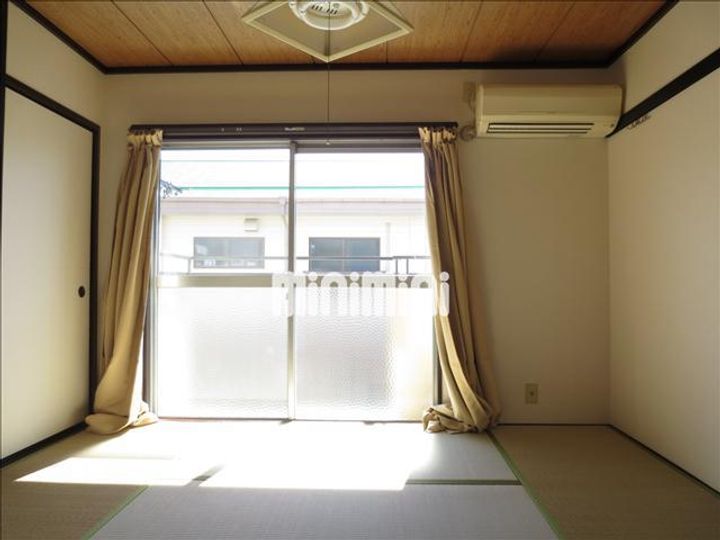 タウニィセリザワの内装