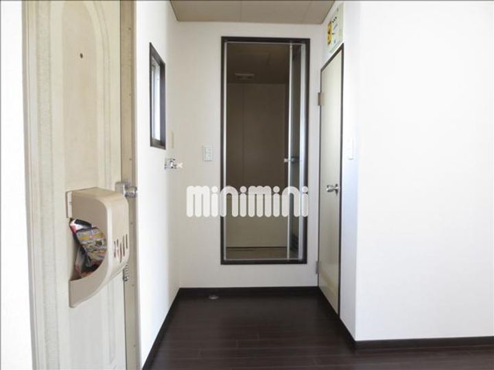 タウニィセリザワの内装