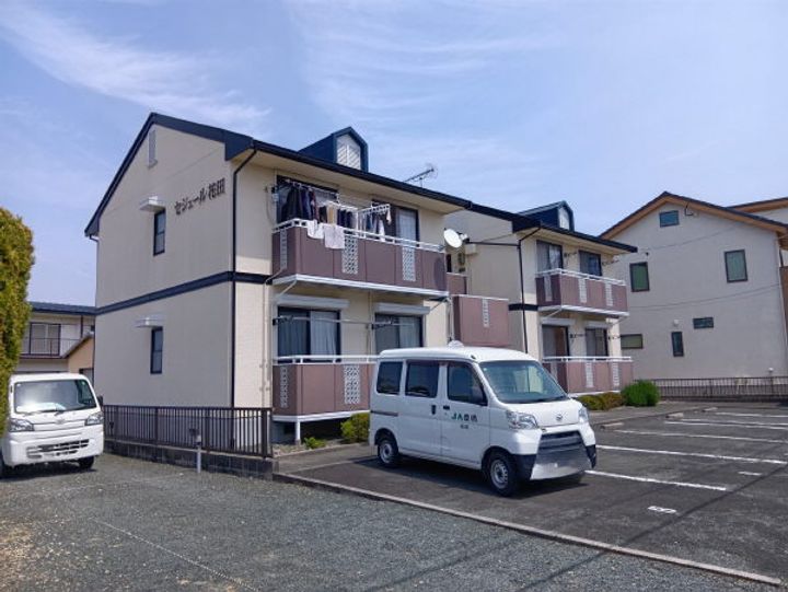 セジュール 花田の外観