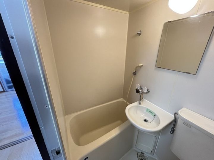 谷岡ビル2号館の風呂