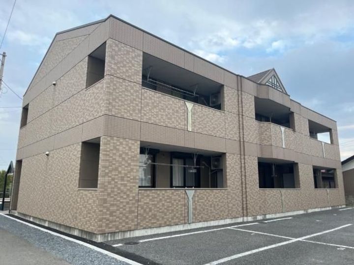 グランスリーの外観