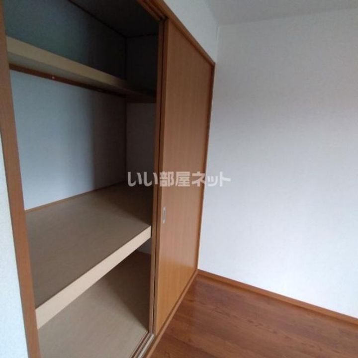 ローズガーデンIIの内装