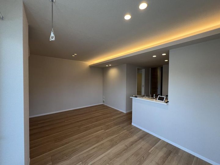 プレヴナンス東町IIの居間