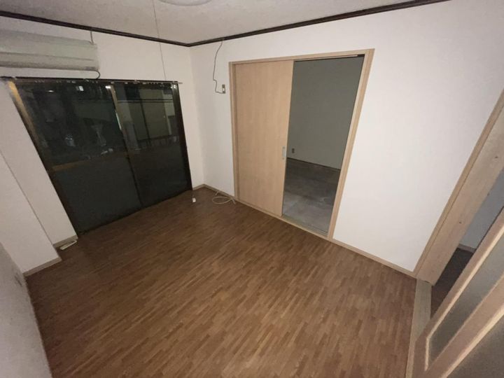 大牧マンションの居間