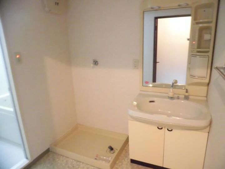 日光ハイツ八日市壱番館の内装