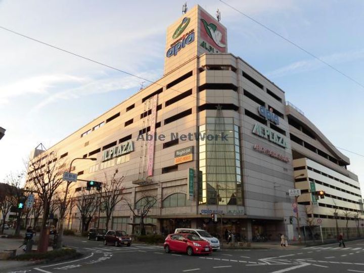 日光ハイツ八日市壱番館の周辺