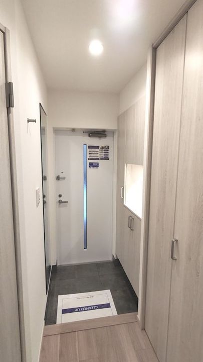 東京都港区赤坂6(マンション)の賃貸物件の玄関