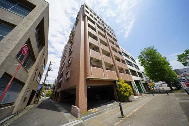 山口県下関市岬之町(マンション)の賃貸物件の外観