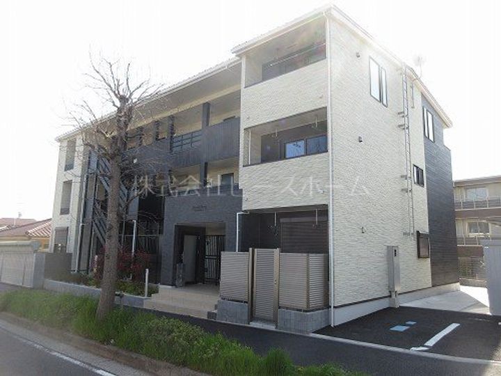 Beverly Homes下赤塚APの外観