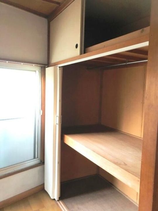 ブランドール小日向Iの居間