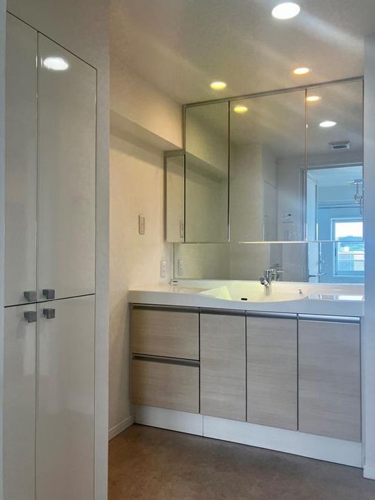 キャナルファーストタワーの内装