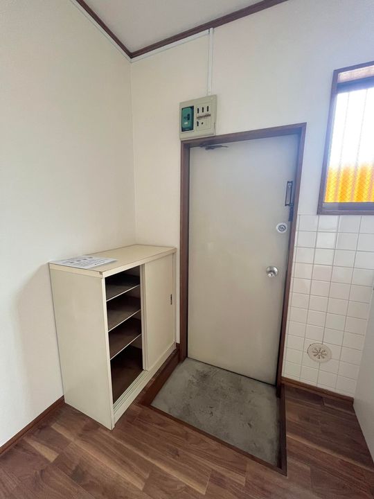 シティハウス中町の玄関