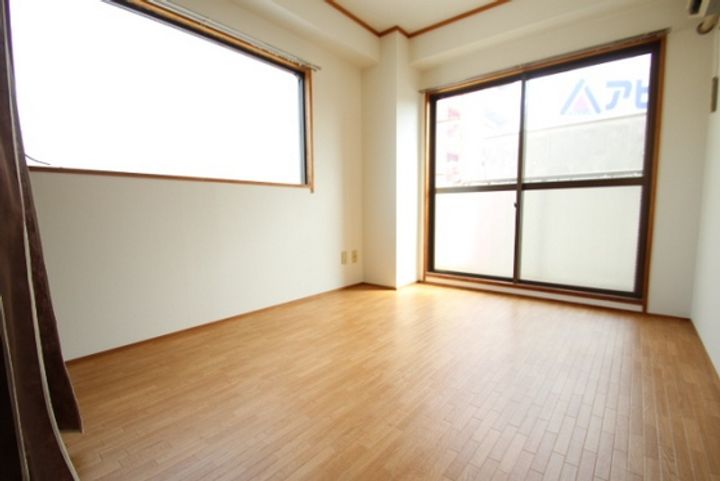 広島県広島市東区矢賀新町5(マンション)の賃貸物件の居間