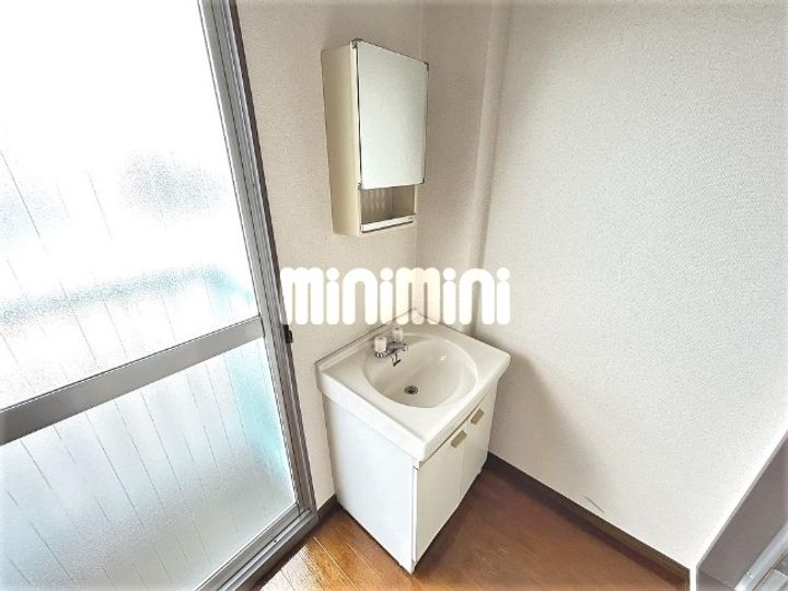 ウイングルートIIの内装