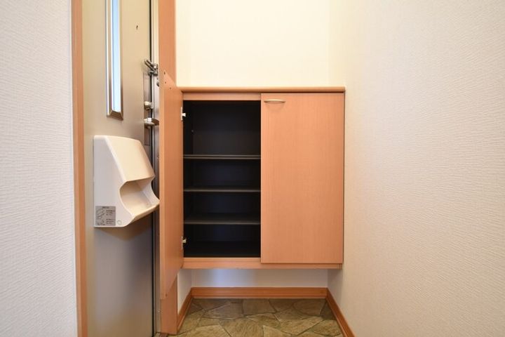 香川県観音寺市豊浜町姫浜(アパート)の賃貸物件の玄関