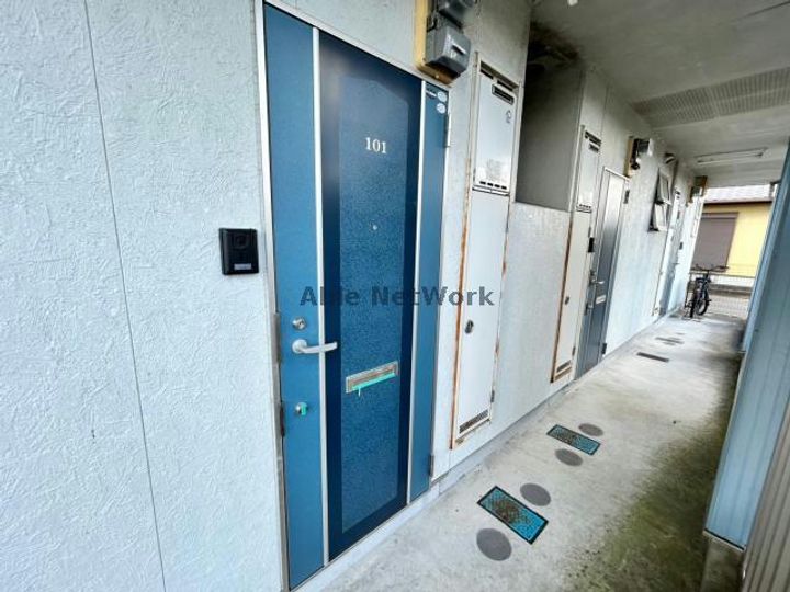 宮崎県都城市鷹尾3(アパート)の賃貸物件の玄関