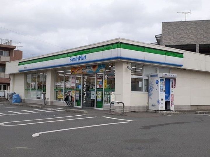 シャイニーの周辺