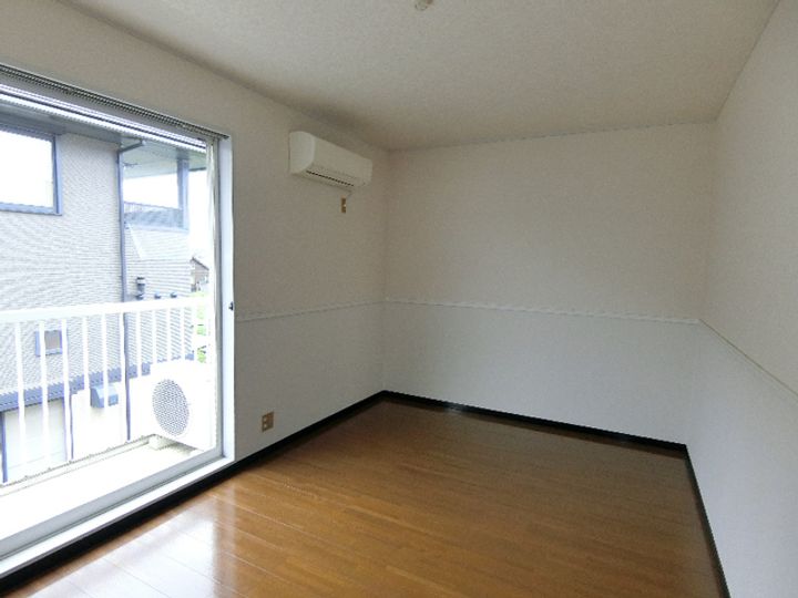 旭ルーミーつくば83番館の居間