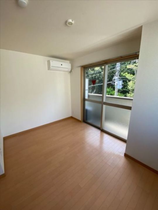 神奈川県鎌倉市岡本2(マンション)の賃貸物件の居間