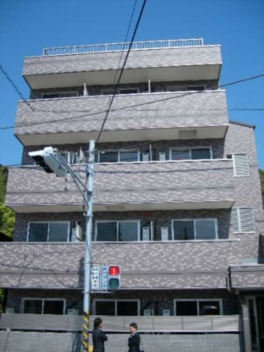 神奈川県鎌倉市岡本2(マンション)の賃貸物件の外観