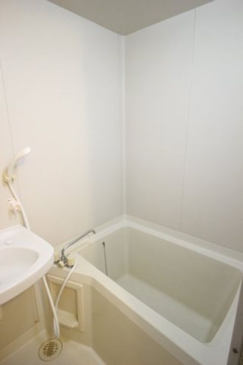 ピュアハウス平田の風呂