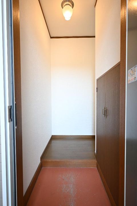 大島アパートの玄関