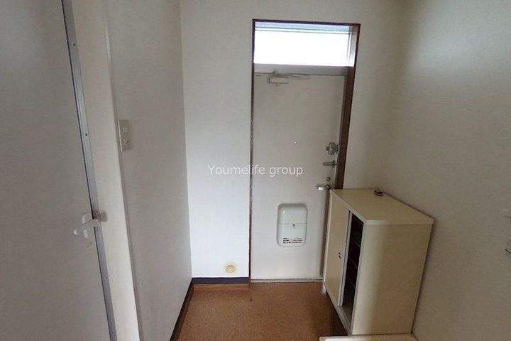 神奈川県横浜市戸塚区吉田町(アパート)の賃貸物件の玄関