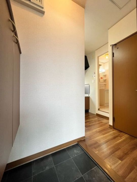 新潟県新潟市東区紫竹7(アパート)の賃貸物件の玄関